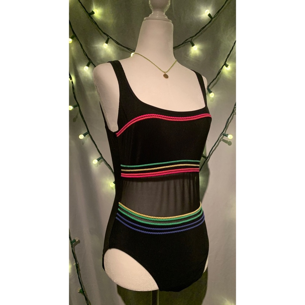 Bathing suit